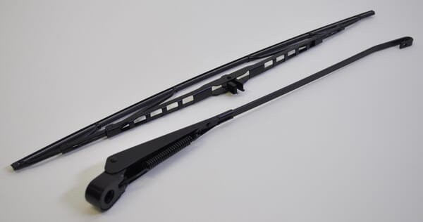 KR332857
