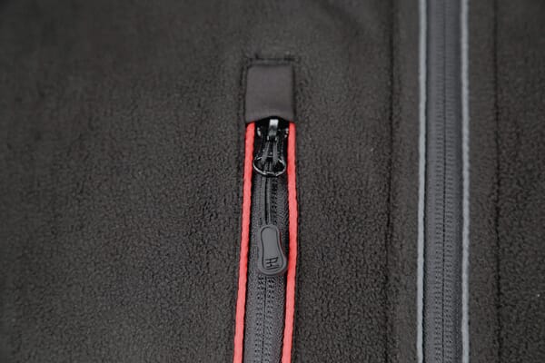 KR008041