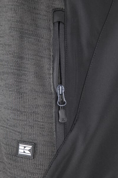 KR008273