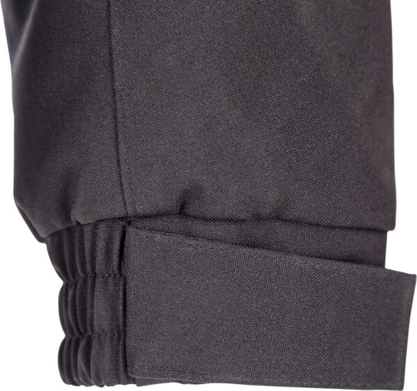 KR008685