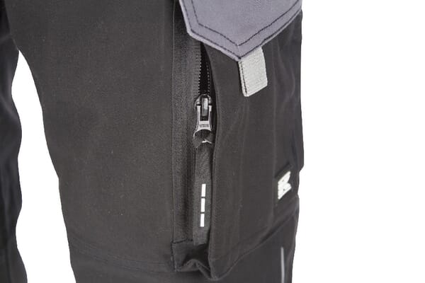 KR013307